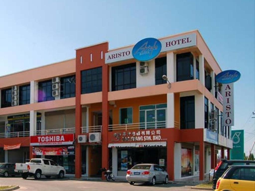 Aristo Hotel @ Putatan Kota Kinabalu Kültér fotó