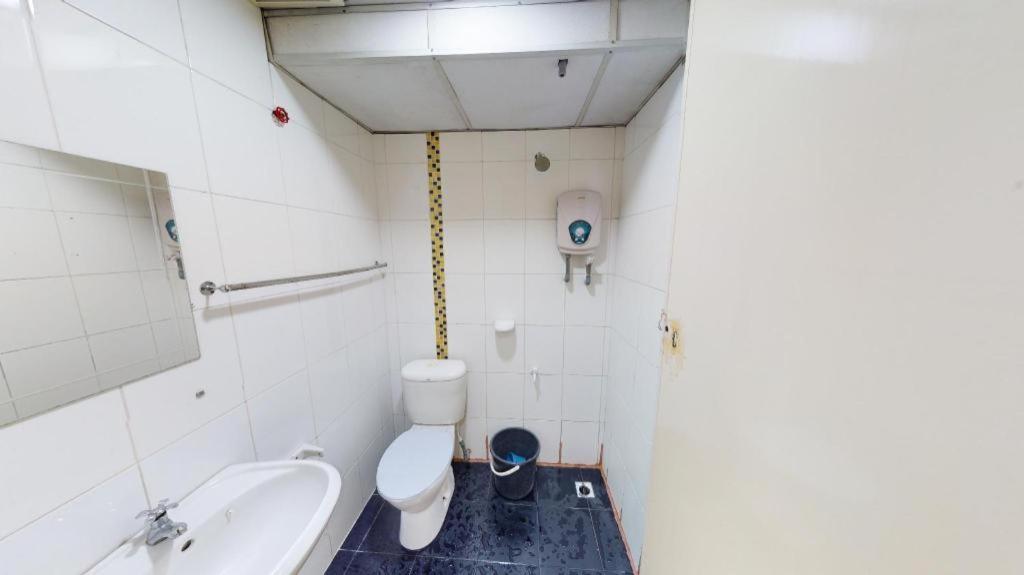 Aristo Hotel @ Putatan Kota Kinabalu Kültér fotó