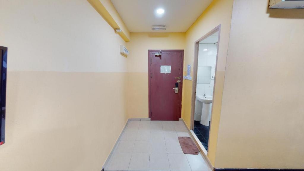 Aristo Hotel @ Putatan Kota Kinabalu Kültér fotó