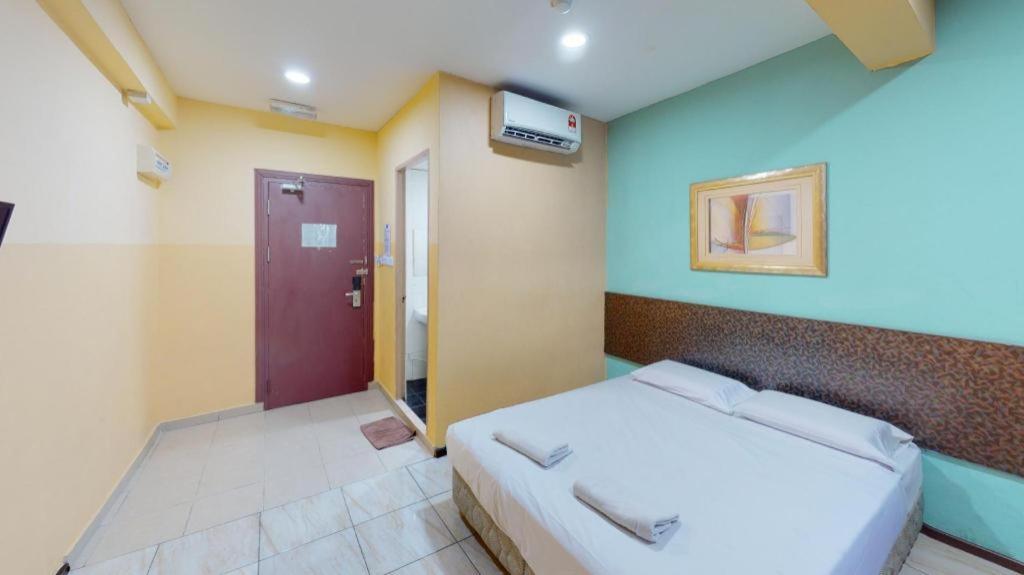 Aristo Hotel @ Putatan Kota Kinabalu Kültér fotó